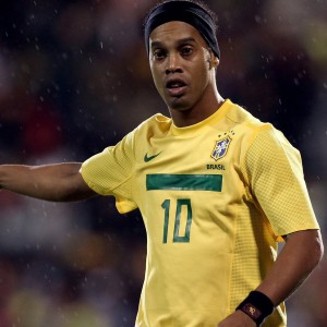 开云官网在线-赛场“铁血防线”：那些难以穿越的欧洲钢铁墙，欧洲铁甲